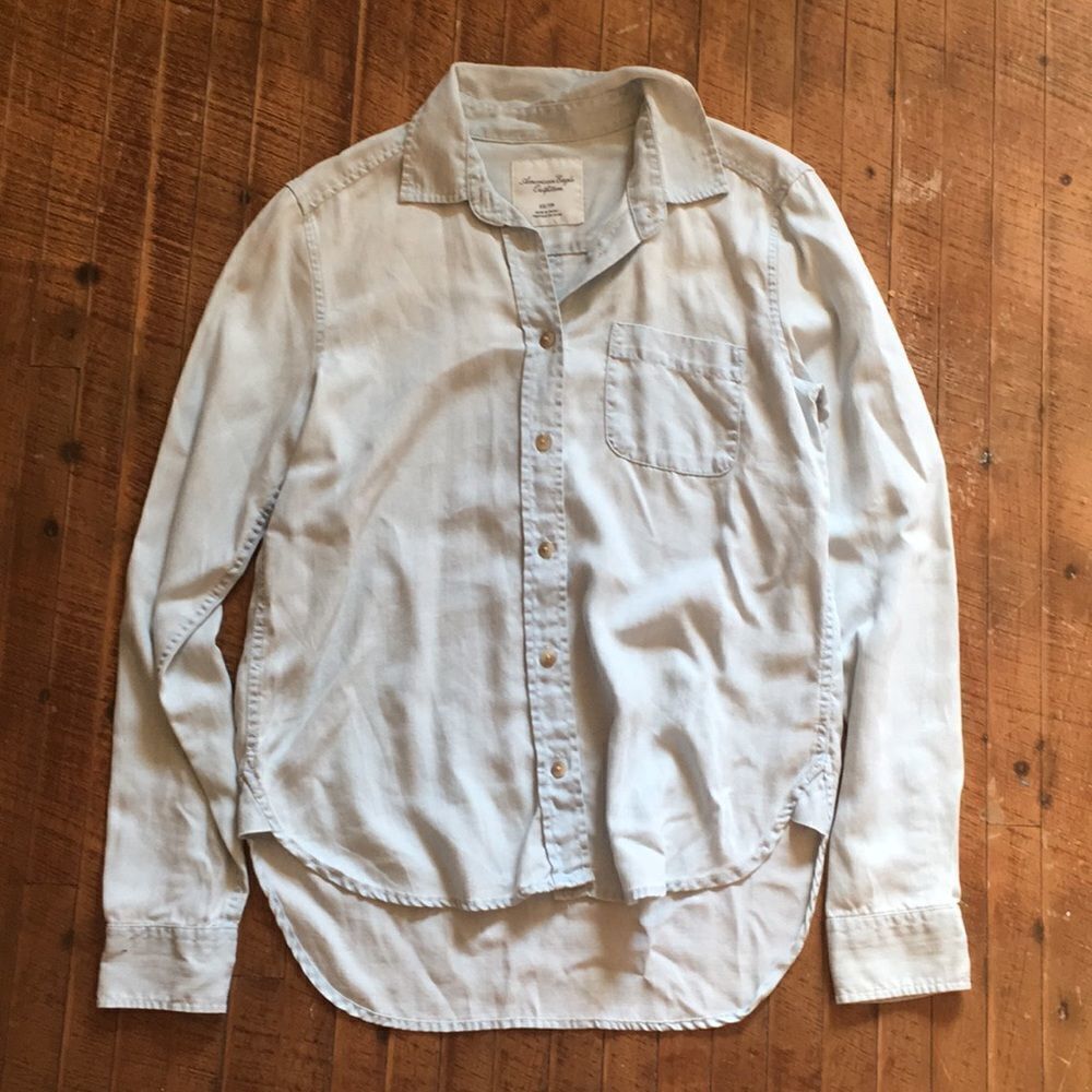 AEO xs boyfriend washed denim button down shirt